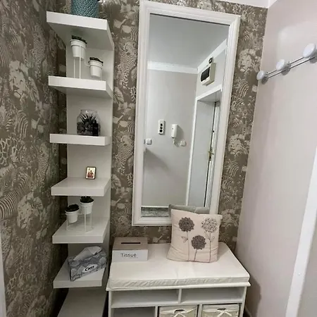 Luxury Ani 布尔加斯