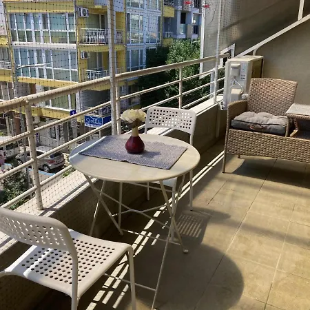 Luxury Ani Apartament Burgas